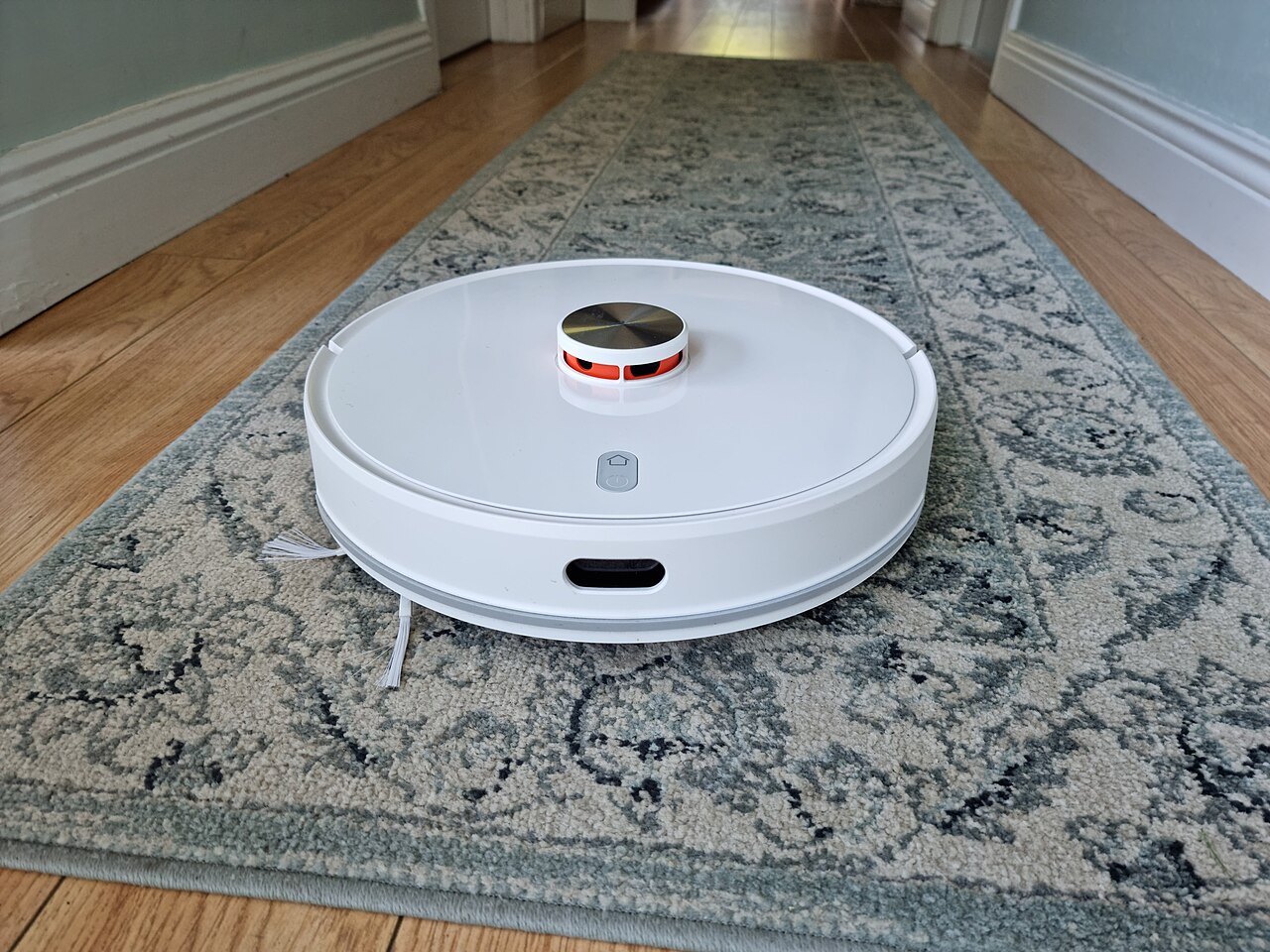 The Clean Armies: How Cleaning Robots Transform Floors, Cities and Oceans