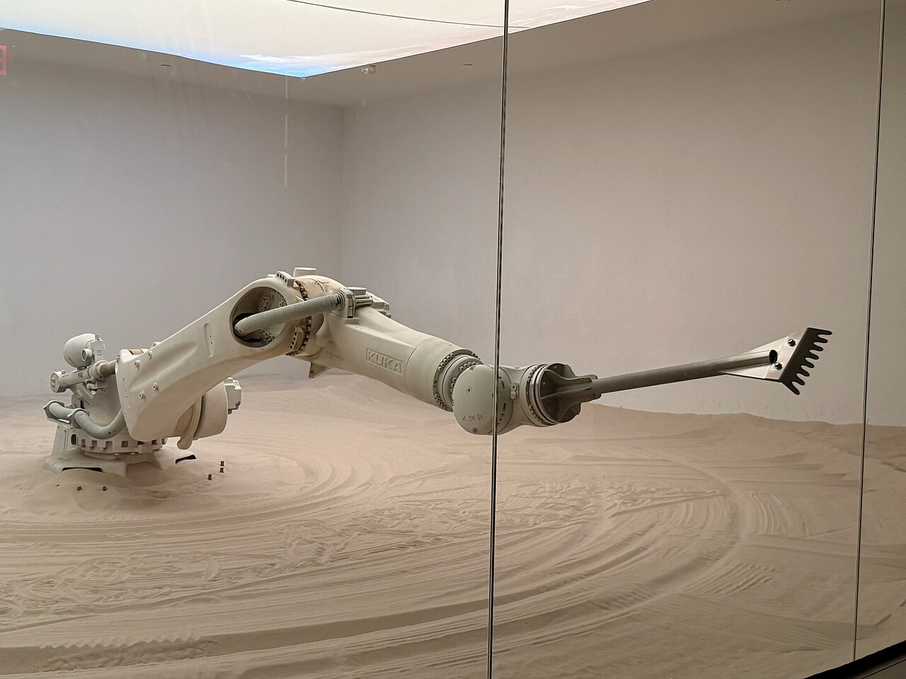 Niryo: the French robot that learns before it produces